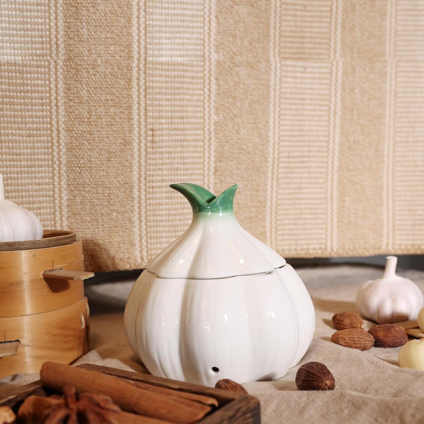 TOIVO Garlic Keeper for Counter，with Lid and Holes GarlicSaver,Garlic Holder Storage Container toKeep (white)